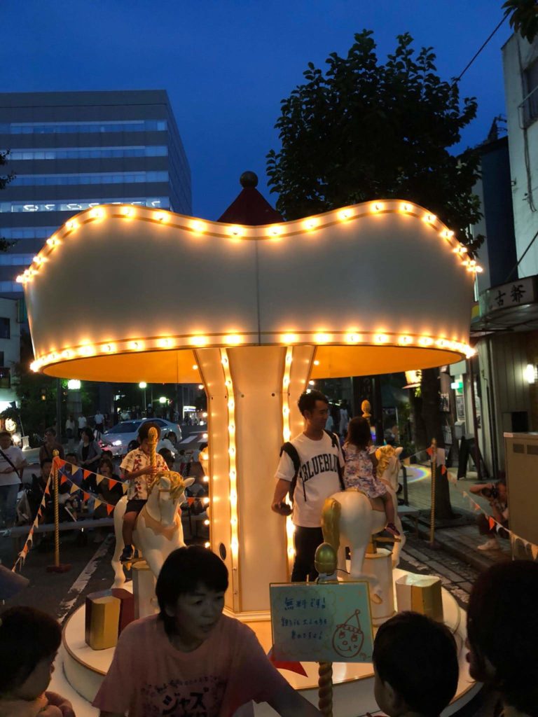 電飾付きだったメリーゴーランド