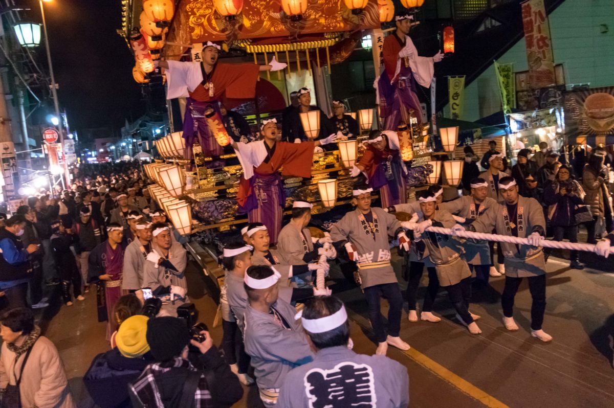 秩父夜祭|屋台引き回し
