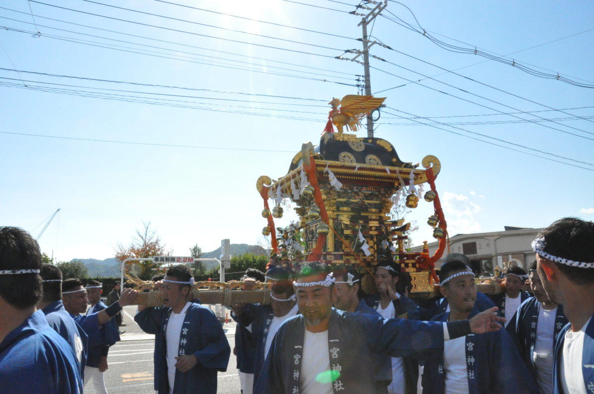 ベッチャー祭り｜神輿