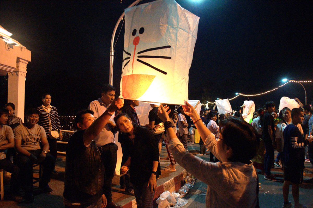 ドラえもん型コムローイ