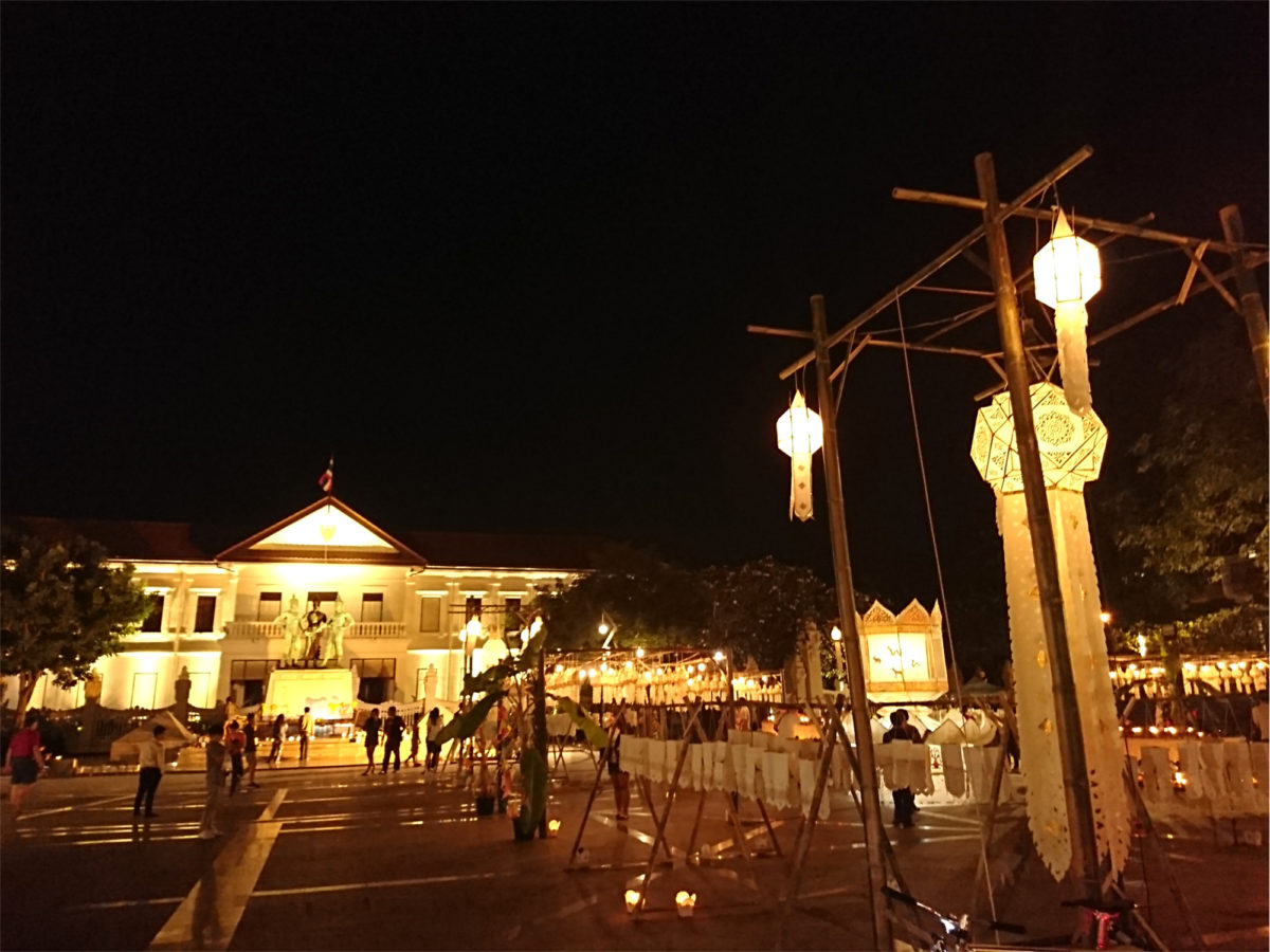 チェンマイの三人の王様記念碑