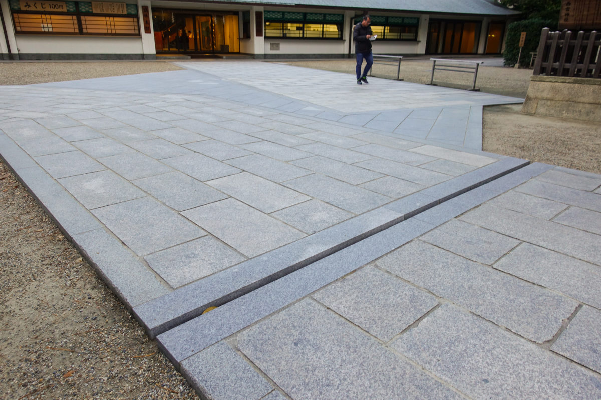 西宮神社の石畳
