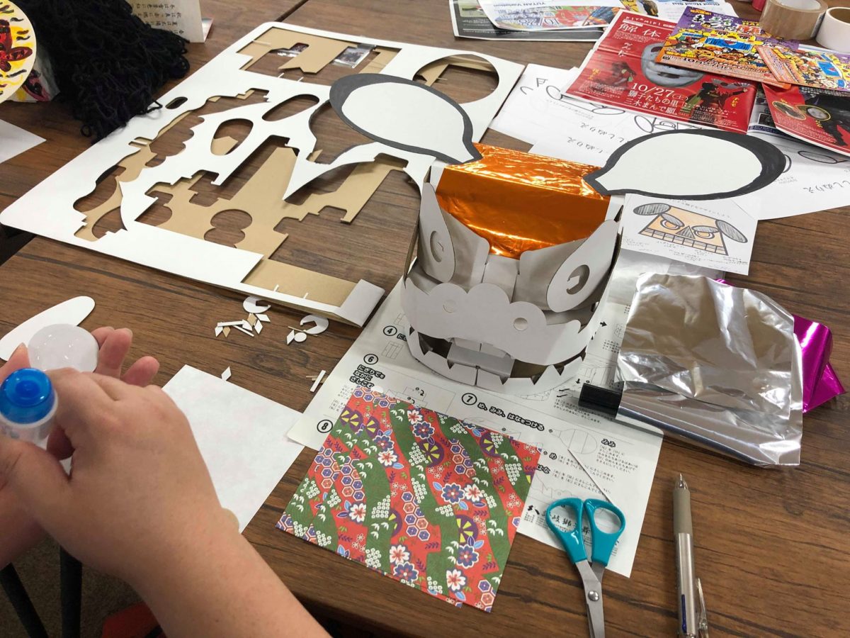 ダンボール獅子舞制作過程