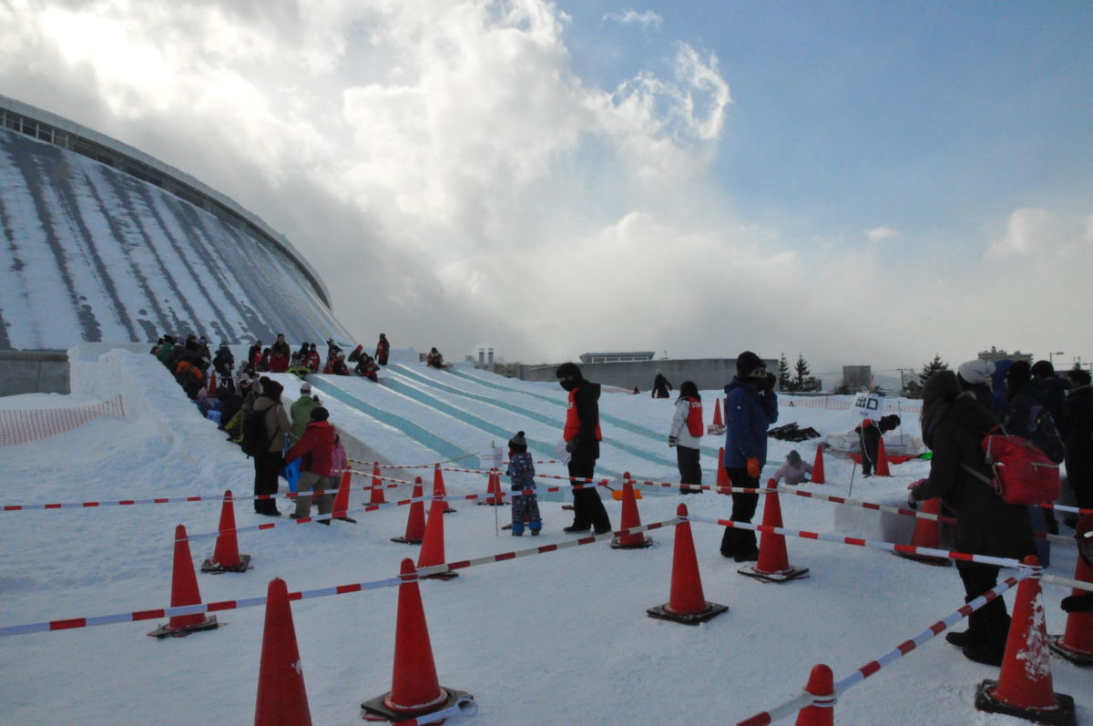 つどーむの滑り台