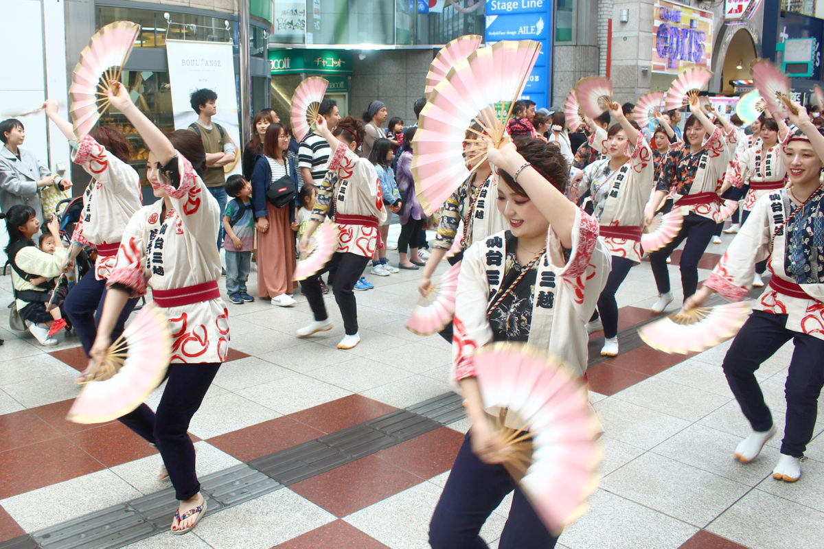 仙台青葉まつり」開催！4500人が市内各地を踊り巡る「すずめ踊り」参加