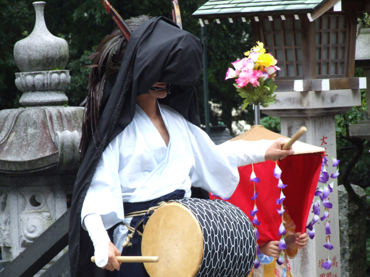 花畑大鷲神社「祈祷獅子舞」 ３匹獅子が舞う!｜株式会社オマツリジャパン