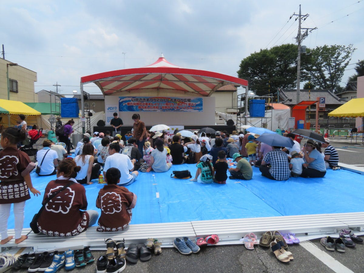 いせさきまつり 趣向を凝らしたパレード 何台もの山車がまつり囃子を競演する様は圧巻 オマツリジャパン 毎日 祭日 いせさきまつり 趣向を凝らしたパレード 何台もの山車がまつり囃子を競演する様は圧巻 オマツリジャパン 毎日 祭日