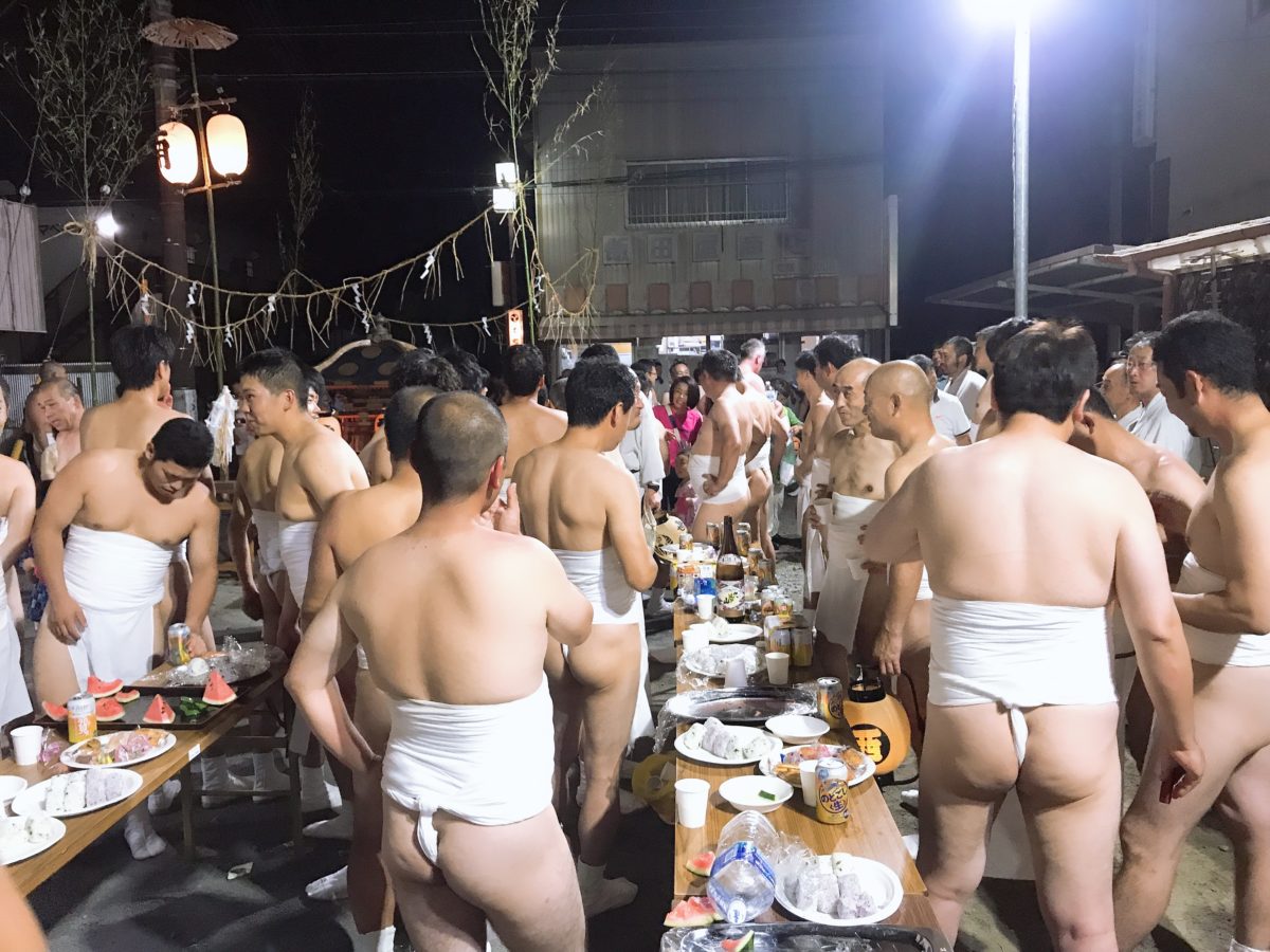 裸祭り