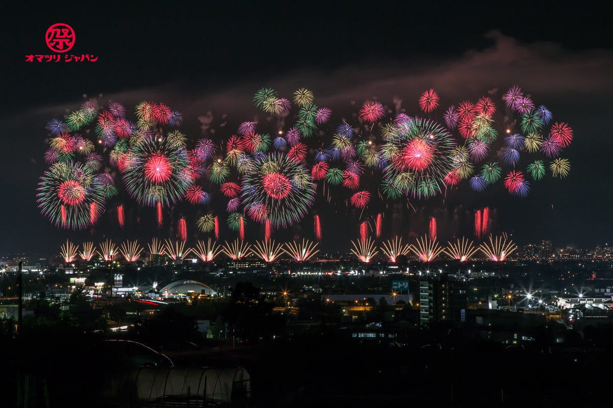 お盆と花火の関係とは 花火は死者を供養する心の灯 オマツリジャパン 毎日 祭日 お盆と花火の関係とは 花火は死者を供養する心の灯 オマツリジャパン 毎日 祭日