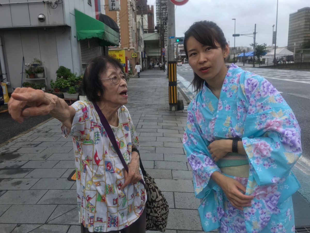 地元の方と筆者