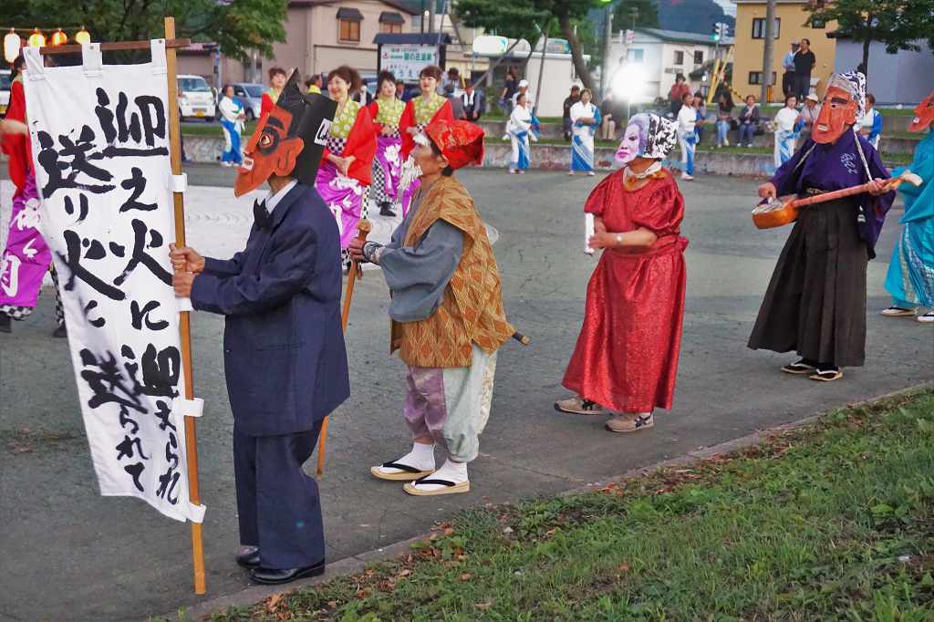 ユニークな仮装の人たちの姿も！