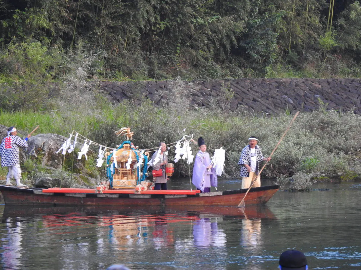 寄居玉淀水天宮祭 舟山車と花火が美しいこの水祭りだけの魅力とは オマツリジャパン あなたと祭りをつなげるメディア 寄居玉淀水天宮祭 舟山車と花火が美しいこの水祭りだけの魅力とは オマツリジャパン あなたと祭りをつなげるメディア