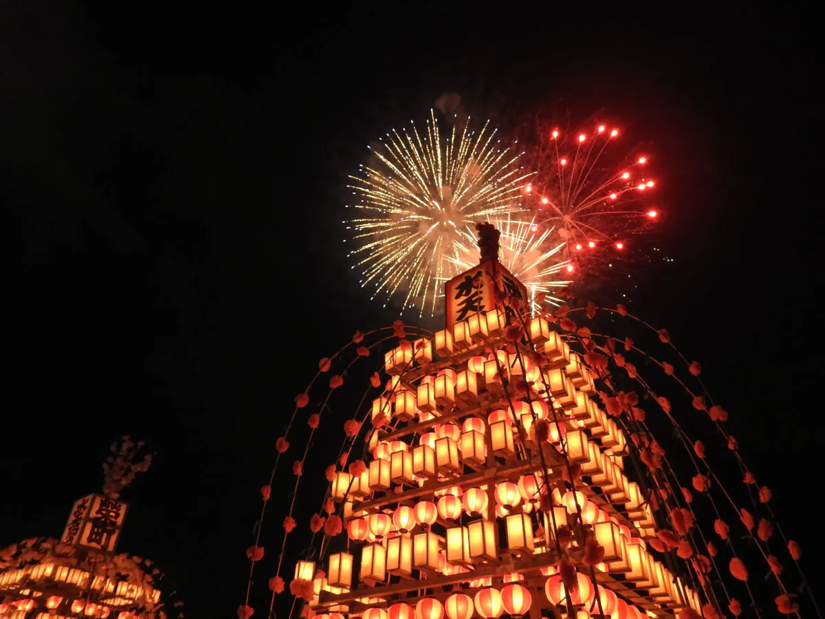 寄居玉淀水天宮祭 舟山車と花火が美しいこの水祭りだけの魅力とは オマツリジャパン あなたと祭りをつなげるメディア
