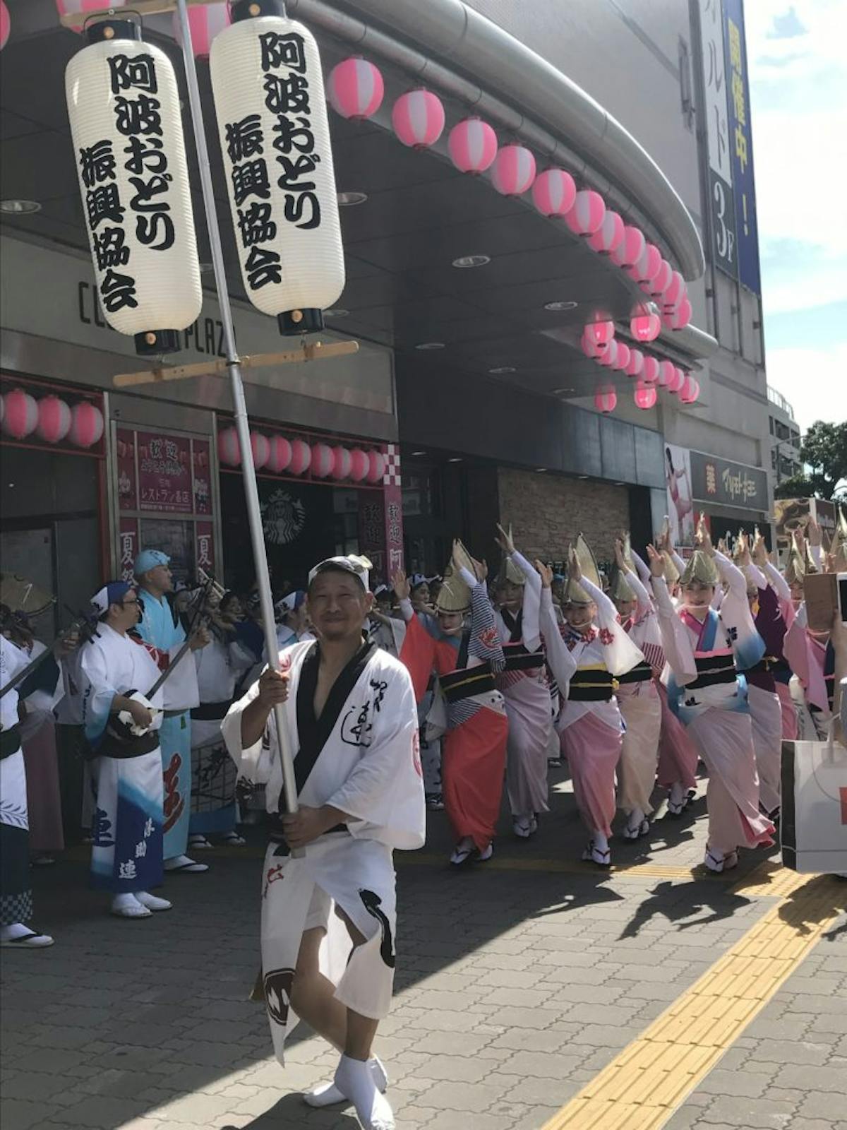 徳島阿波おどり初日スタート 見る阿呆編 徳島市はダンス天国 速報 オマツリジャパン 毎日 祭日 徳島阿波おどり初日スタート 見る阿呆編 徳島市はダンス天国 速報 オマツリジャパン 毎日 祭日