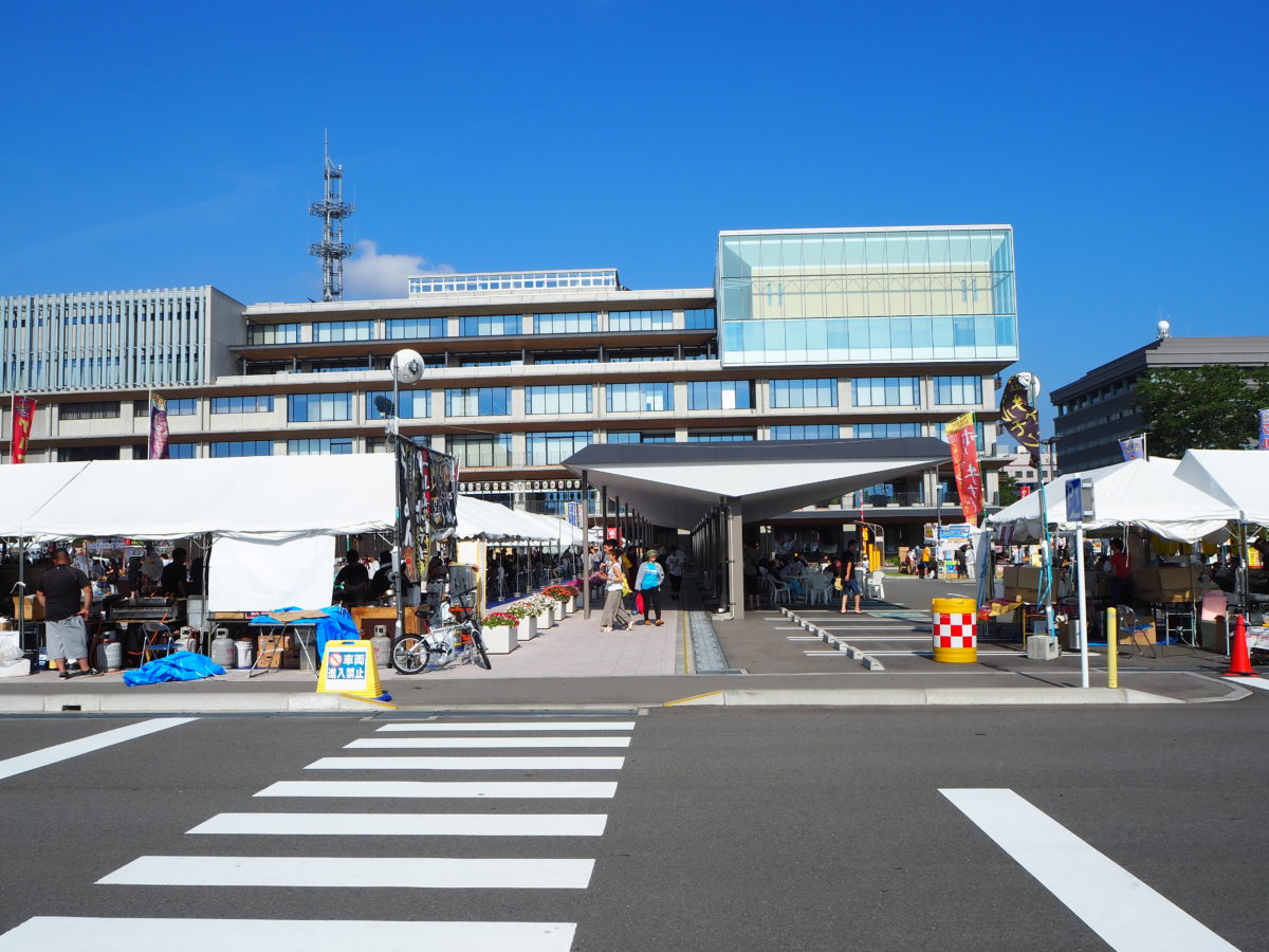 あきた竿燈屋台村