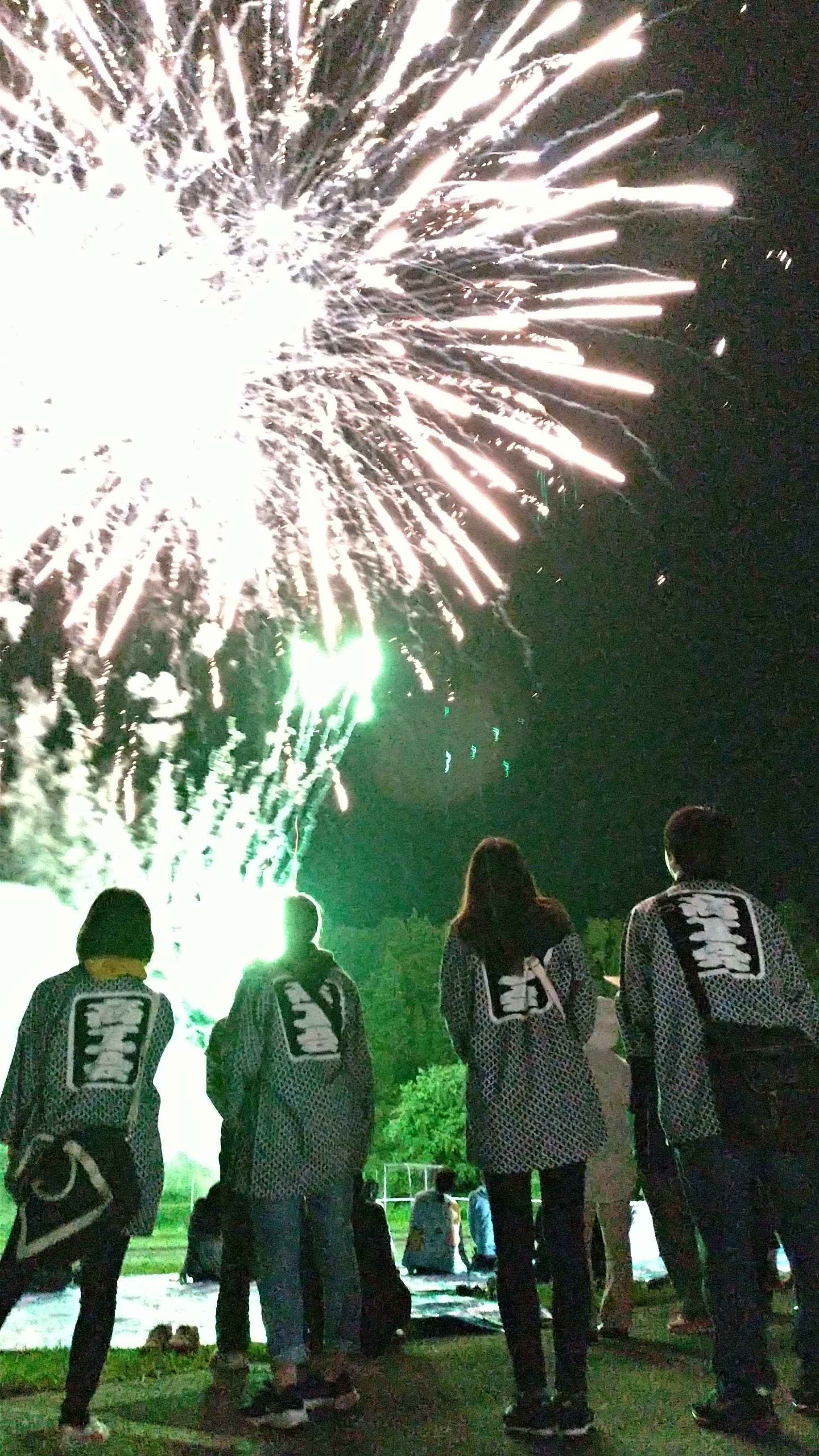 毎年恒例のミニ花火で1日目は終わり。