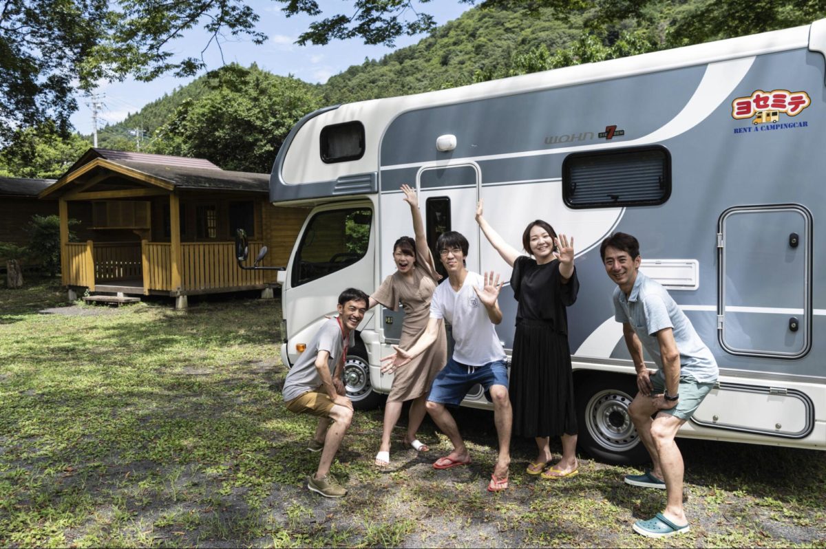 キャンピングカー