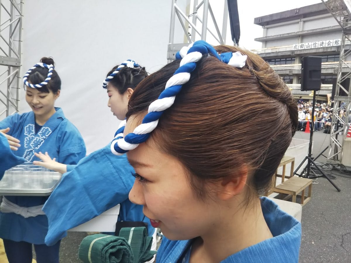 手拭い はお祭りの必須アイテム そのクールな巻き方に英語の名前を付けてみた オマツリジャパン 毎日 祭日 手拭い はお祭りの必須アイテム そのクールな巻き方に英語の名前を付けてみた オマツリジャパン 毎日 祭日
