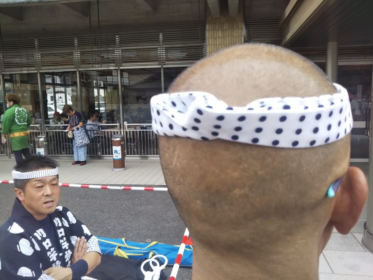 手拭い はお祭りの必須アイテム そのクールな巻き方に英語の名前を付けてみた オマツリジャパン 毎日 祭日 手拭い はお祭りの必須アイテム そのクールな巻き方に英語の名前を付けてみた オマツリジャパン 毎日 祭日