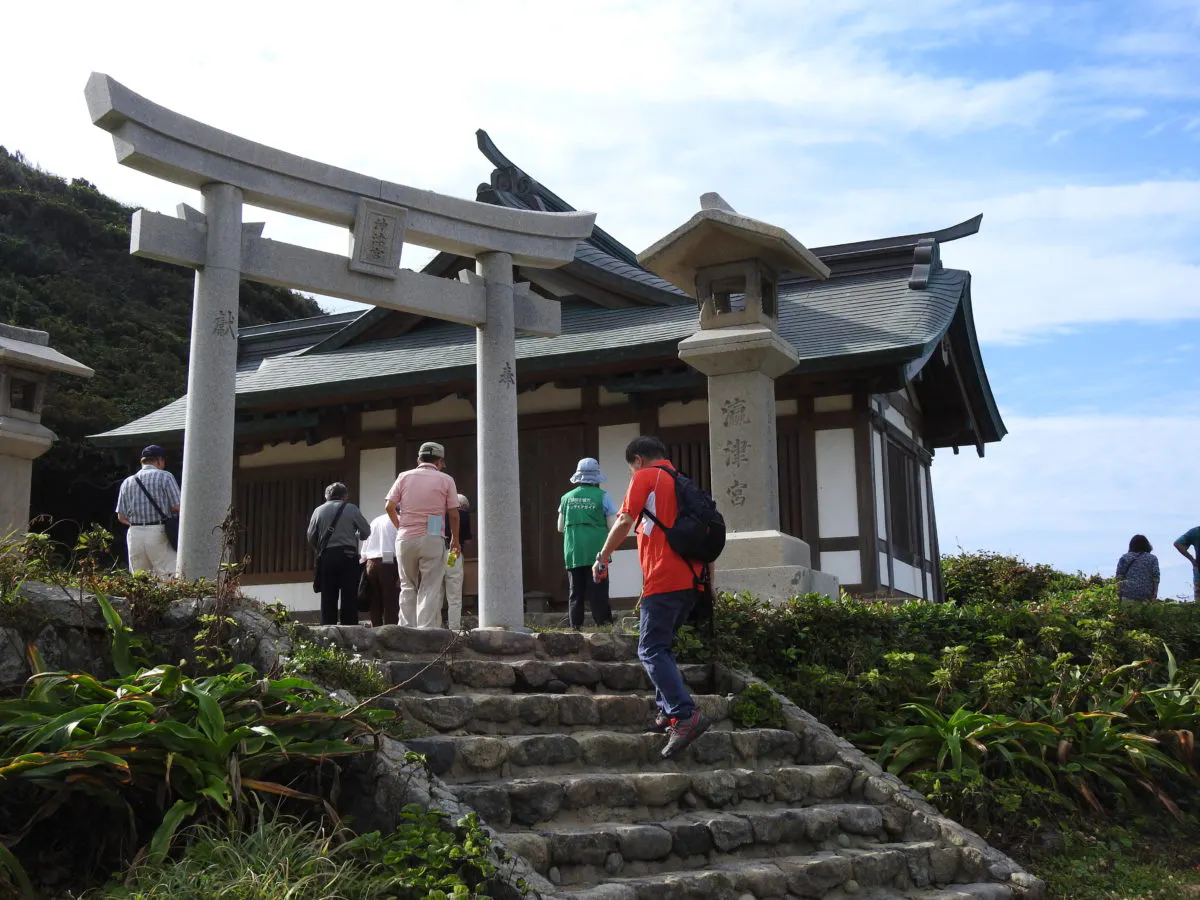 世界遺産宗像大社みあれ祭 船団パレードを間近で見たい 遊覧船に乗ってみた オマツリジャパン あなたと祭りをつなげるメディア 世界遺産宗像大社みあれ祭 船団パレードを間近で見たい 遊覧船に乗ってみた オマツリジャパン あなたと祭りをつなげるメディア