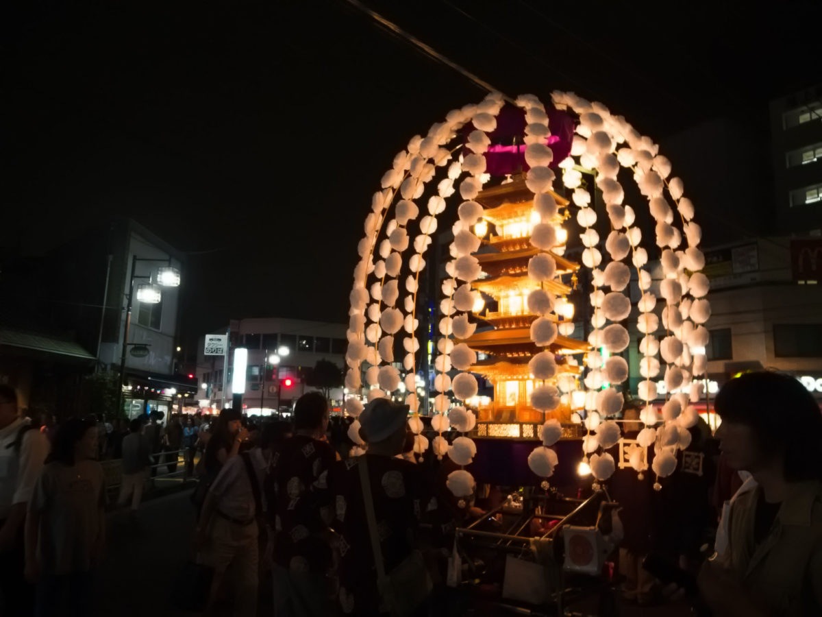 万灯練供養とは