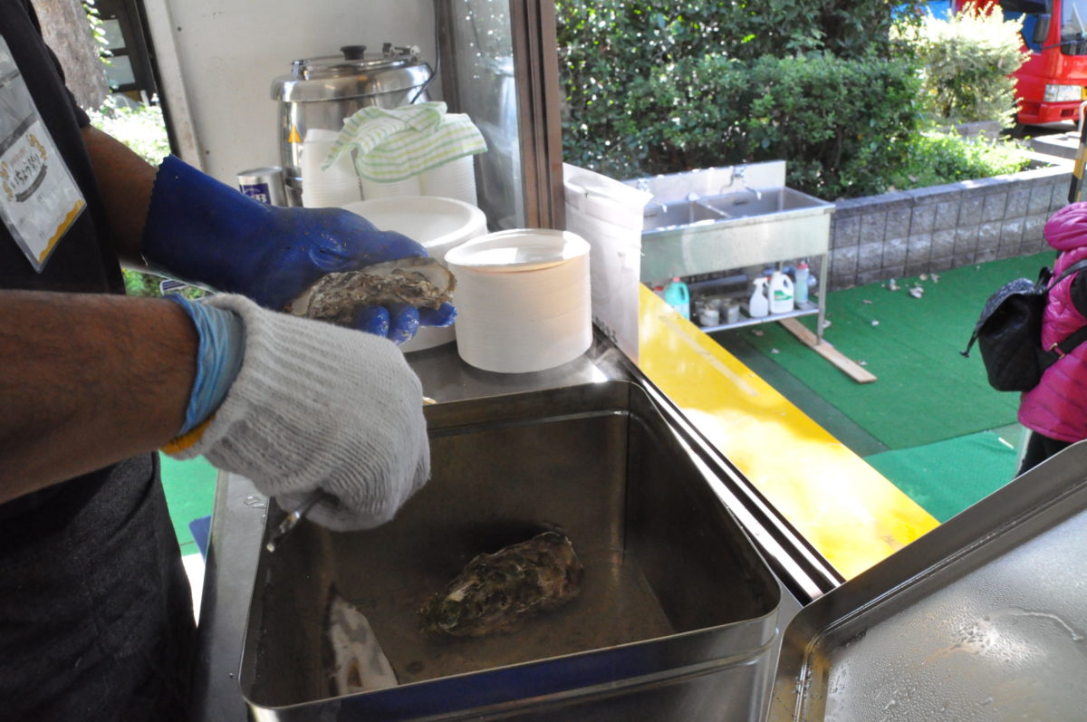 神宮外苑いちょう祭り