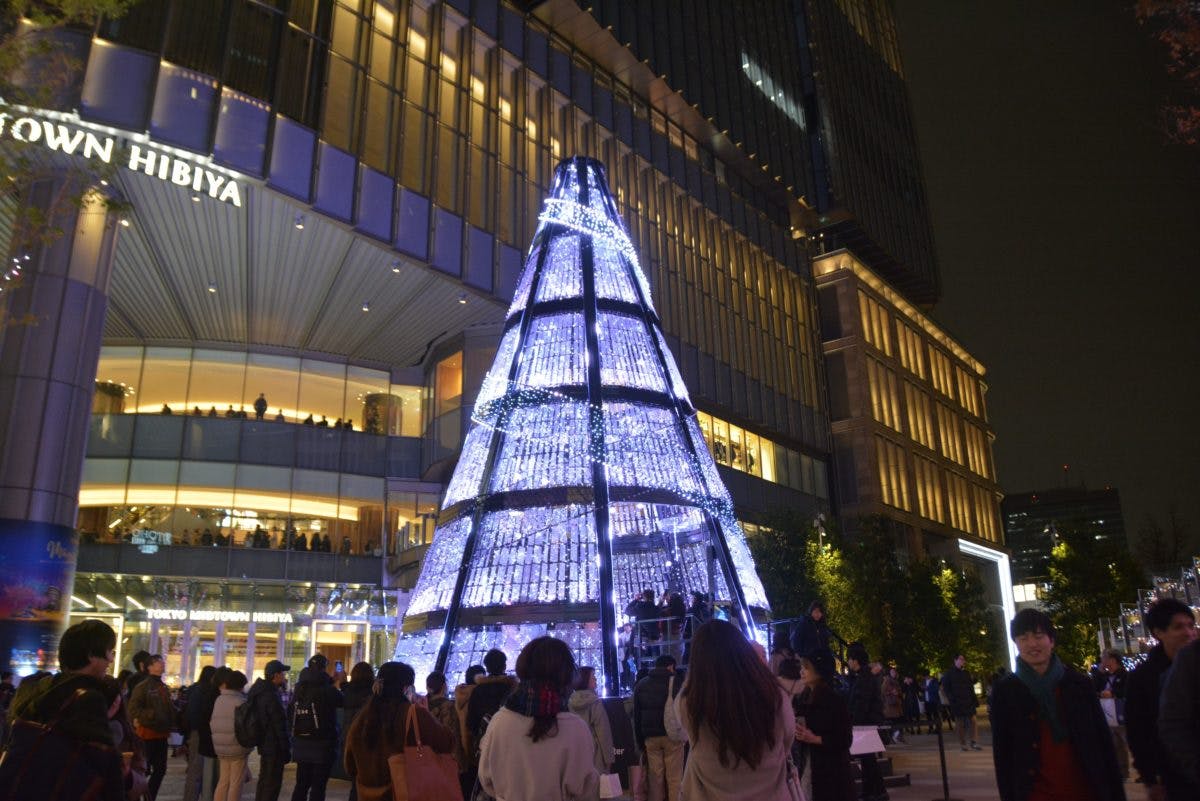 日比谷マジックタイム イルミネーション のスターライトツリーで宇宙船を体感 オマツリジャパン あなたと祭りをつなげるメディア 日比谷マジックタイム イルミネーション のスターライトツリーで宇宙船を体感 オマツリジャパン あなたと祭りをつなげるメディア