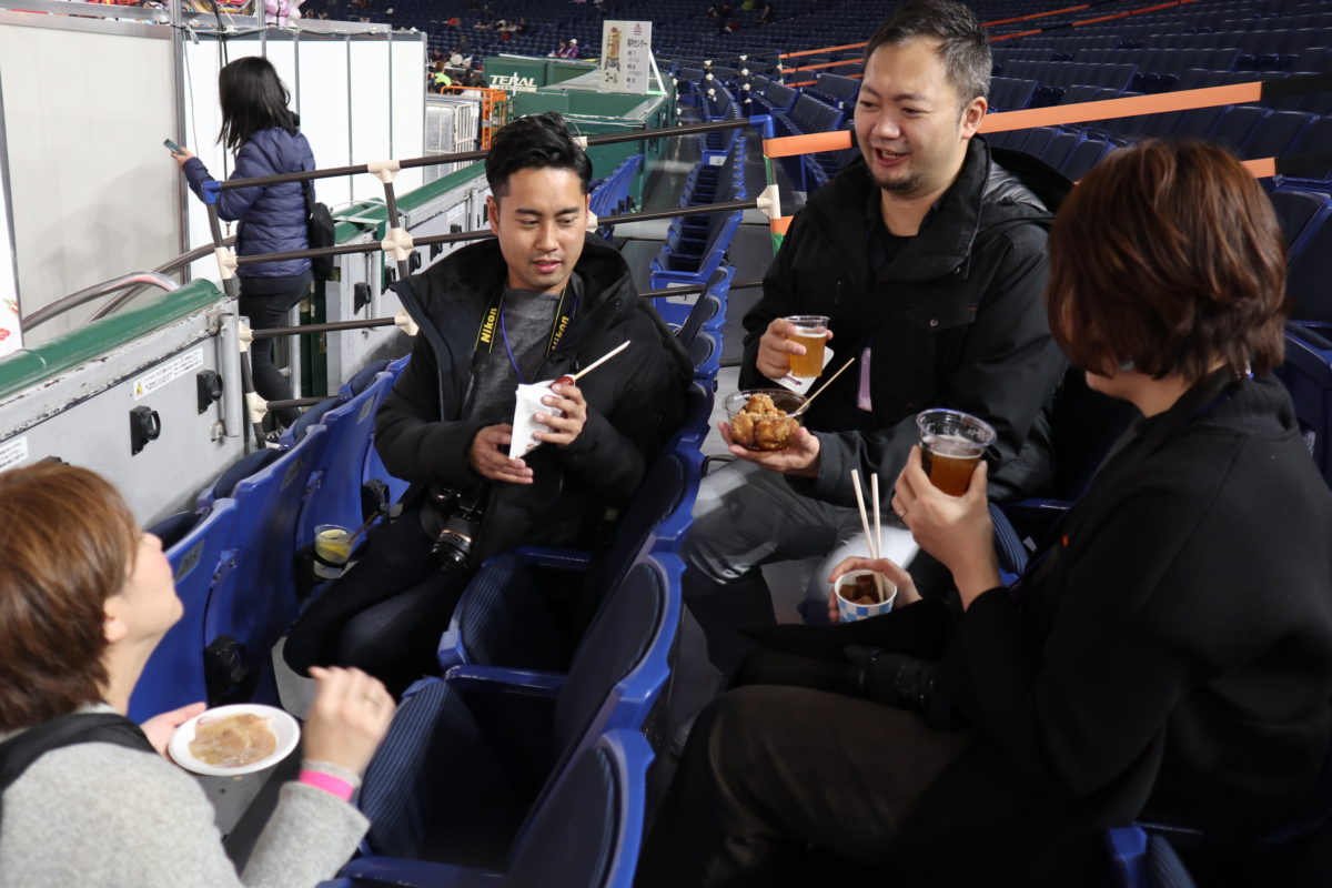 戦利品をシェアしあって品評会