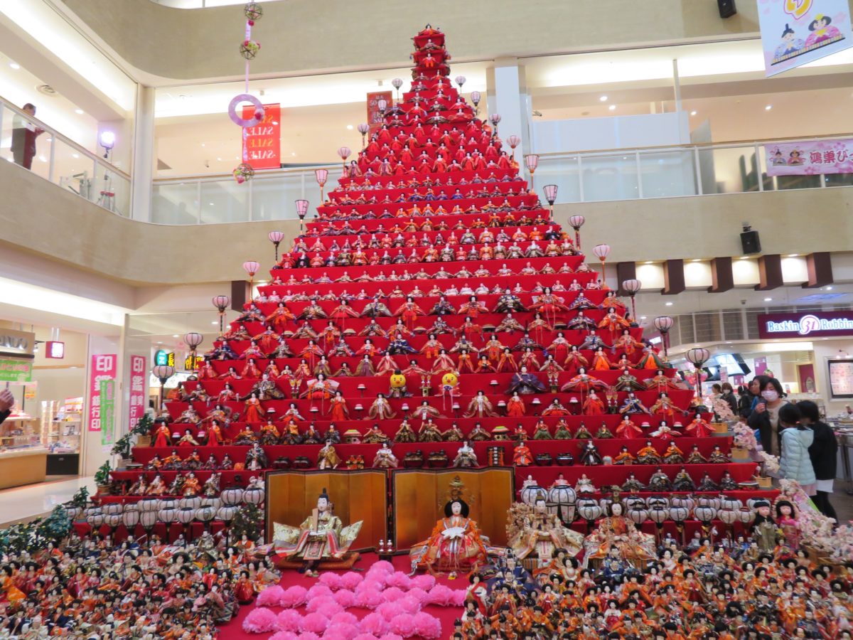 鴻巣びっくりひな祭り】エルミこうのすに設置される日本一高い