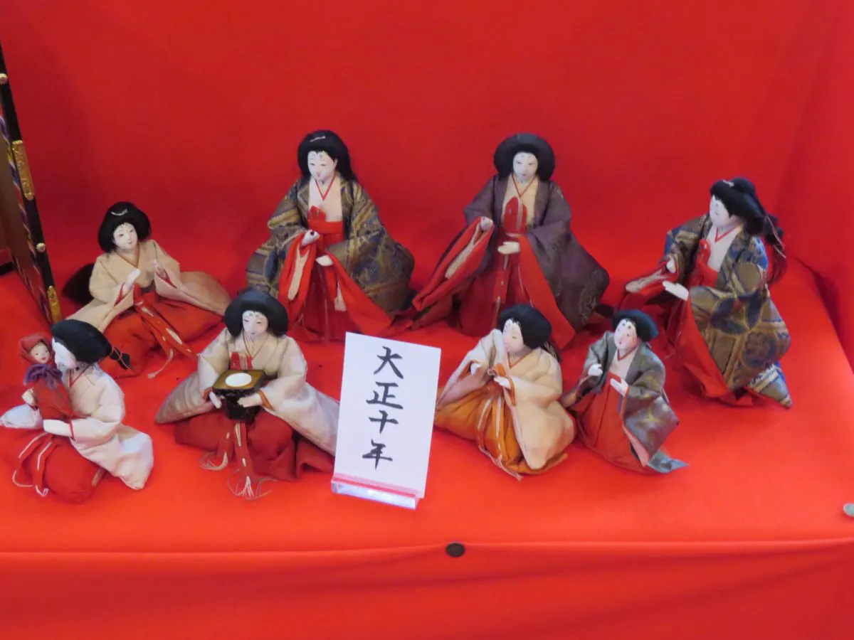 鴻巣びっくりひな祭り】エルミこうのすに設置される日本一高い 