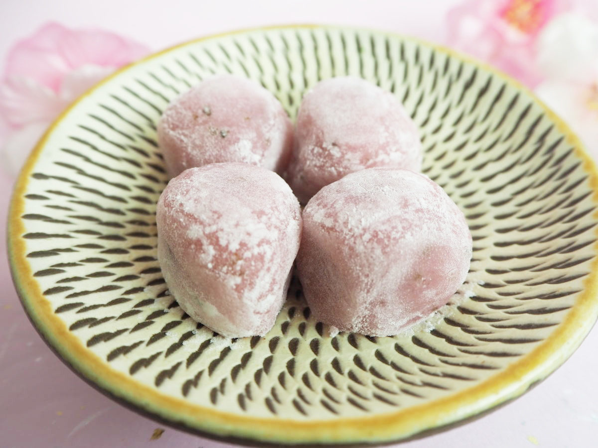 ファミリーマートの桜スイーツ