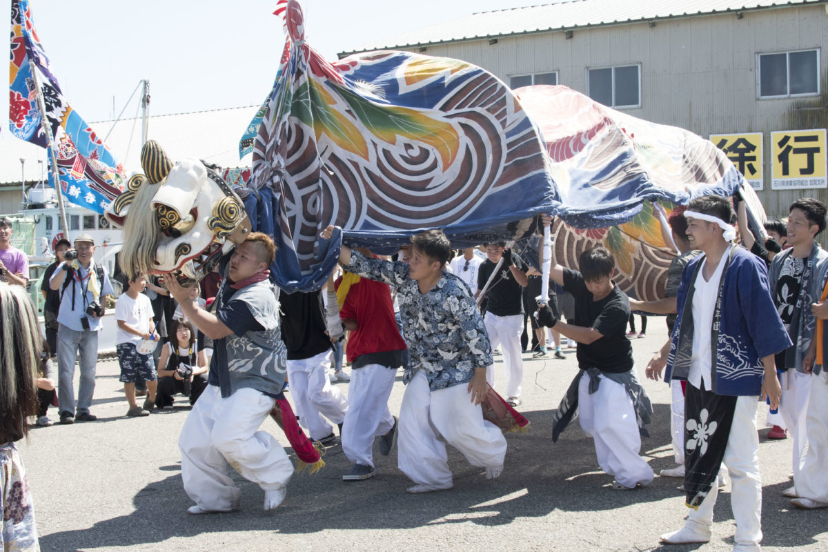 三木の祭 屋台・獅子舞・写真集／三木市観光協会 - 本