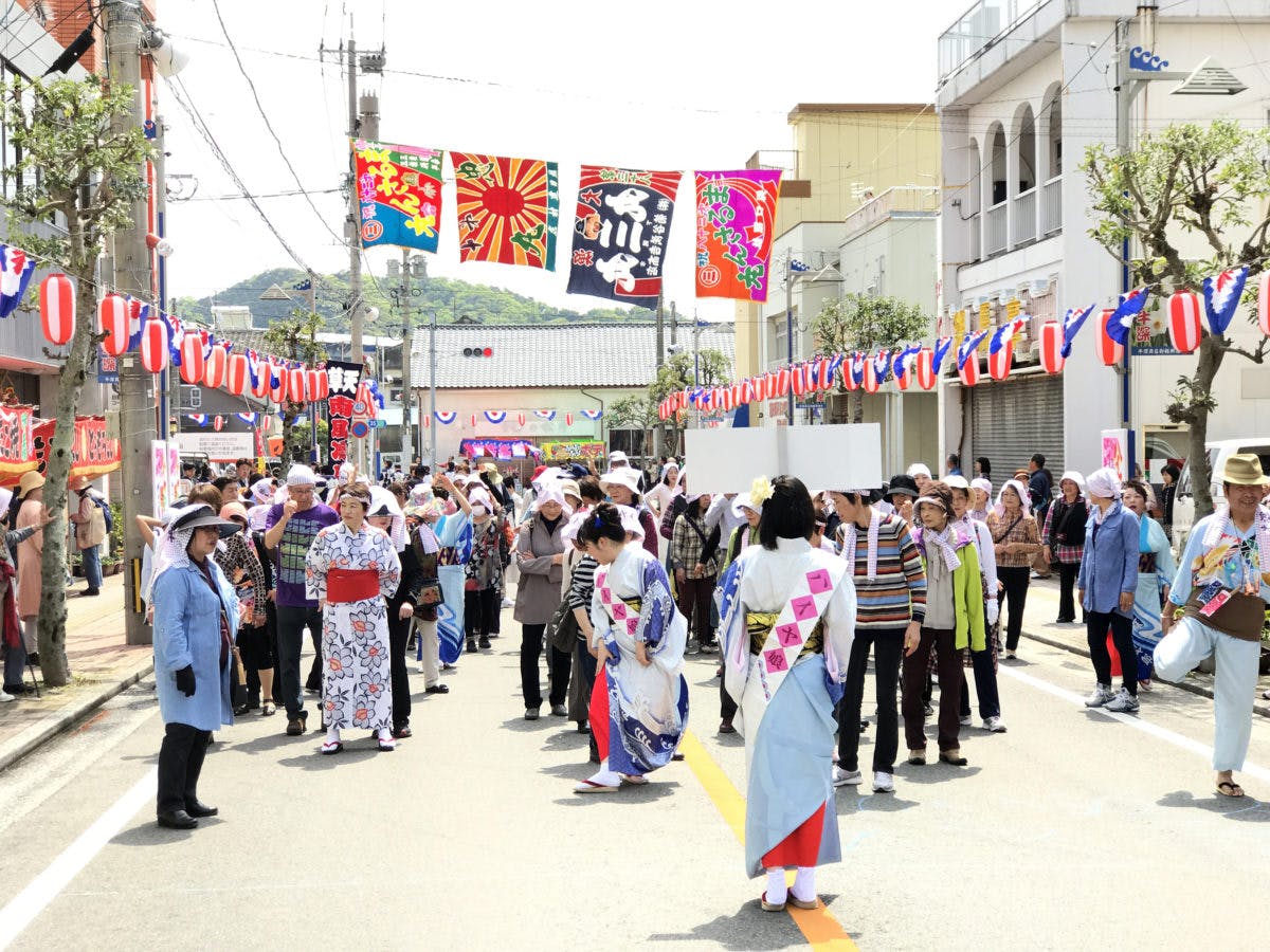 牛深ハイヤ祭り 踊り好きが最後にたどり着く聖地 ここは民謡の最源流 オマツリジャパン 毎日 祭日 牛深ハイヤ祭り 踊り好きが最後にたどり着く聖地 ここは民謡の最源流 オマツリジャパン 毎日 祭日