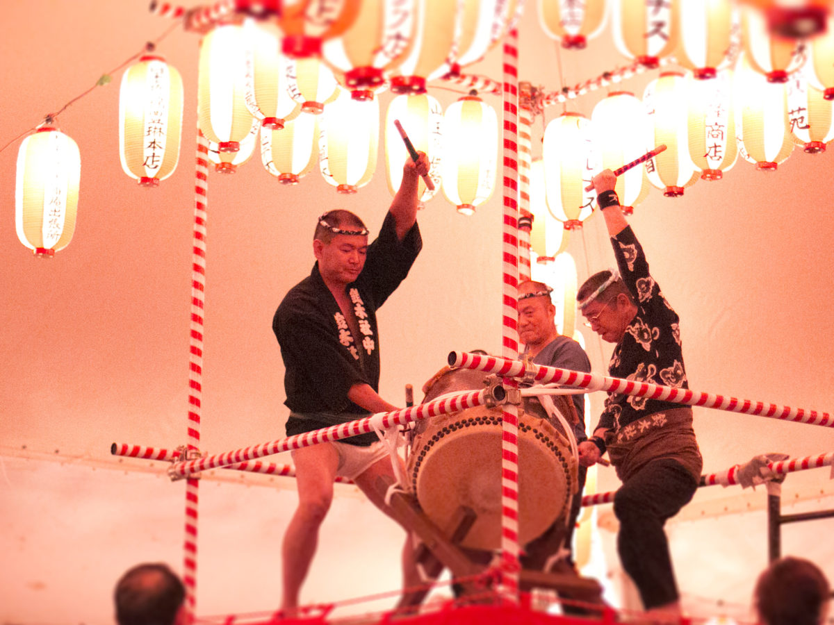 踊りの最後に披露される締め太鼓