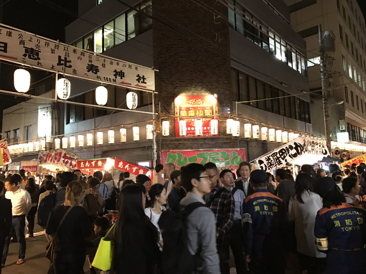 べったら市の賑やかさに、テンションは上がりっぱなし