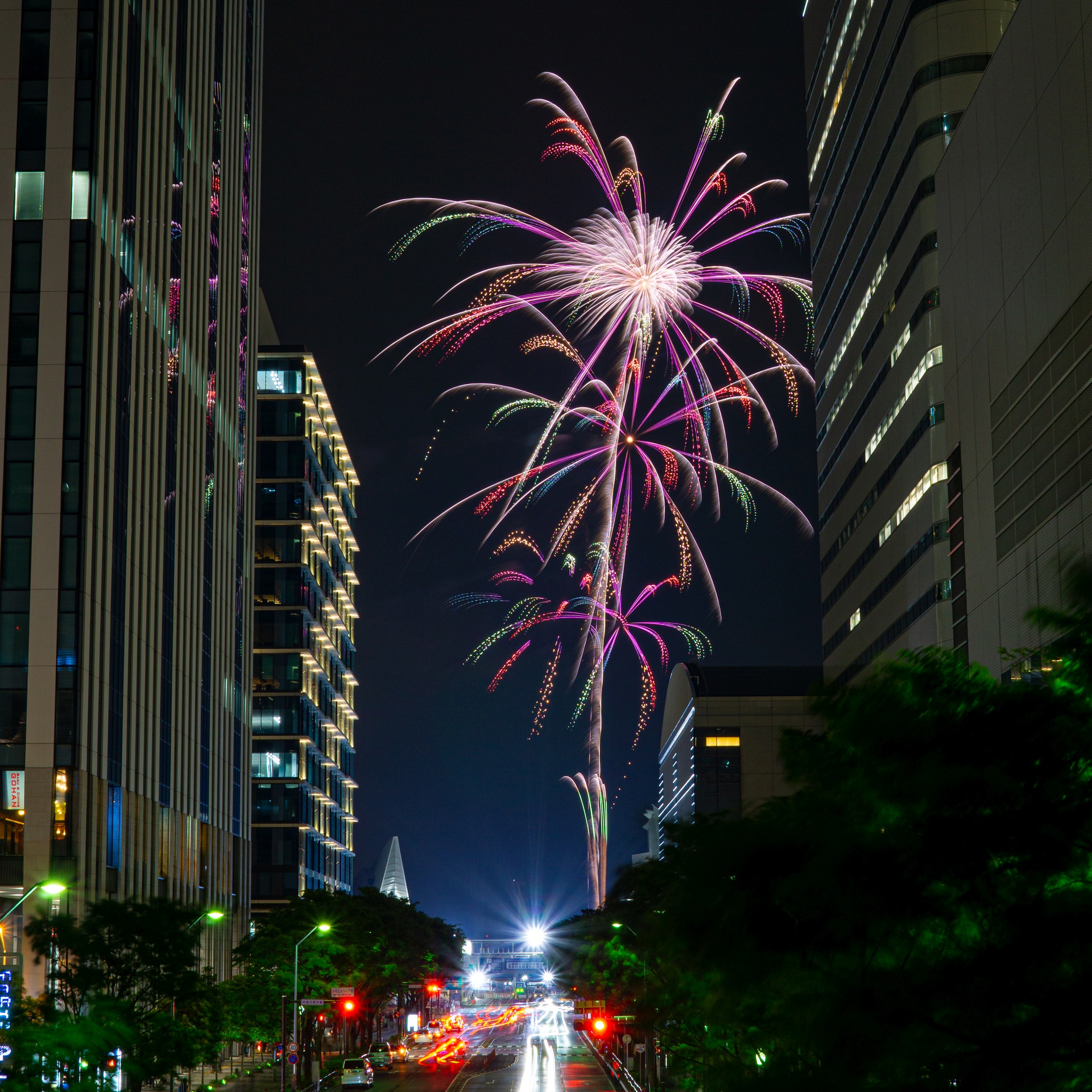 横浜開港祭の花火