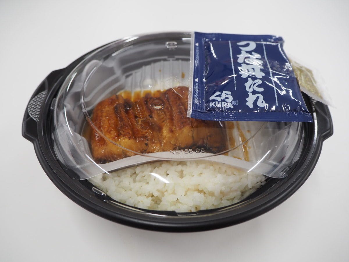 くら寿司「うな丼」（税込734円）※8%