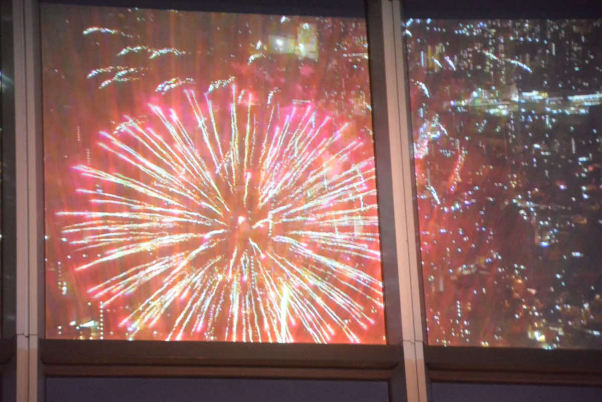 東京スカイツリー バーチャル花火 天望デッキで眺める隅田川花火大会 オマツリジャパン あなたと祭りをつなげるメディア 東京スカイツリー バーチャル花火 天望デッキで眺める隅田川花火大会 オマツリジャパン あなたと祭りをつなげるメディア