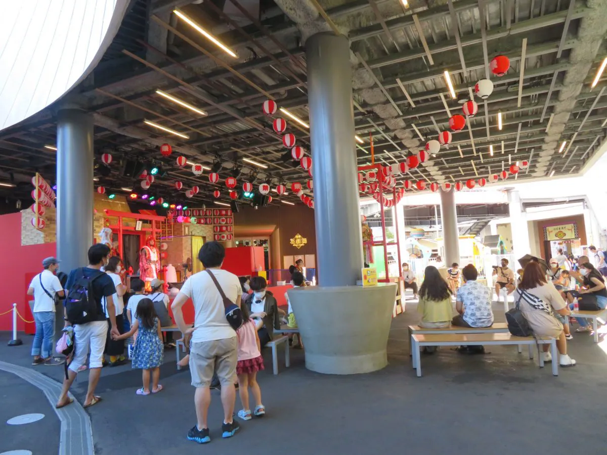 花やしき夏祭り 歴史ムード漂う浅草の盆踊りでソーシャルthisダンス オマツリジャパン 毎日 祭日