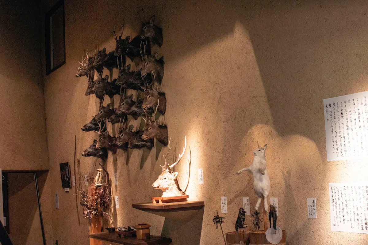 鹿の頭を生贄に 長野 諏訪の御頭祭について知るために神長官守矢史料館へ オマツリジャパン あなたと祭りをつなげるメディア 鹿の頭を生贄に 長野 諏訪の御頭祭について知るために神長官守矢史料館へ オマツリジャパン あなたと祭りをつなげるメディア