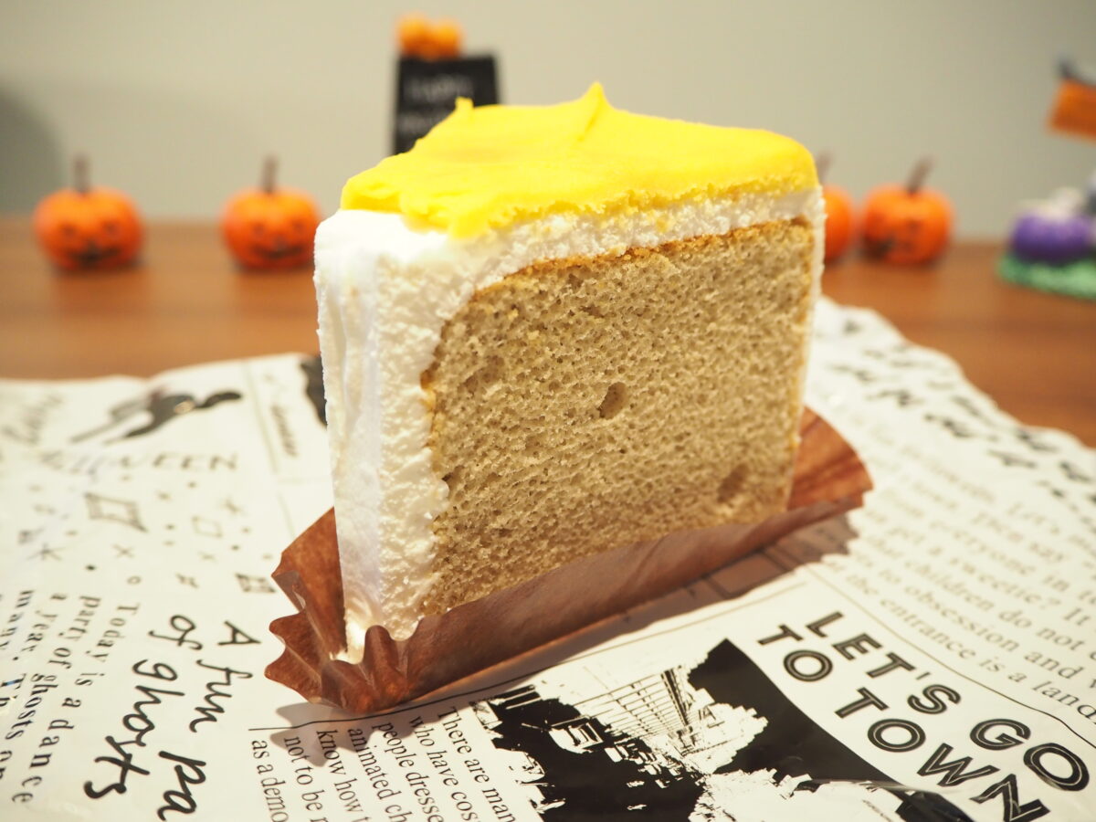 スターバックスのスイートポテトシフォンケーキ