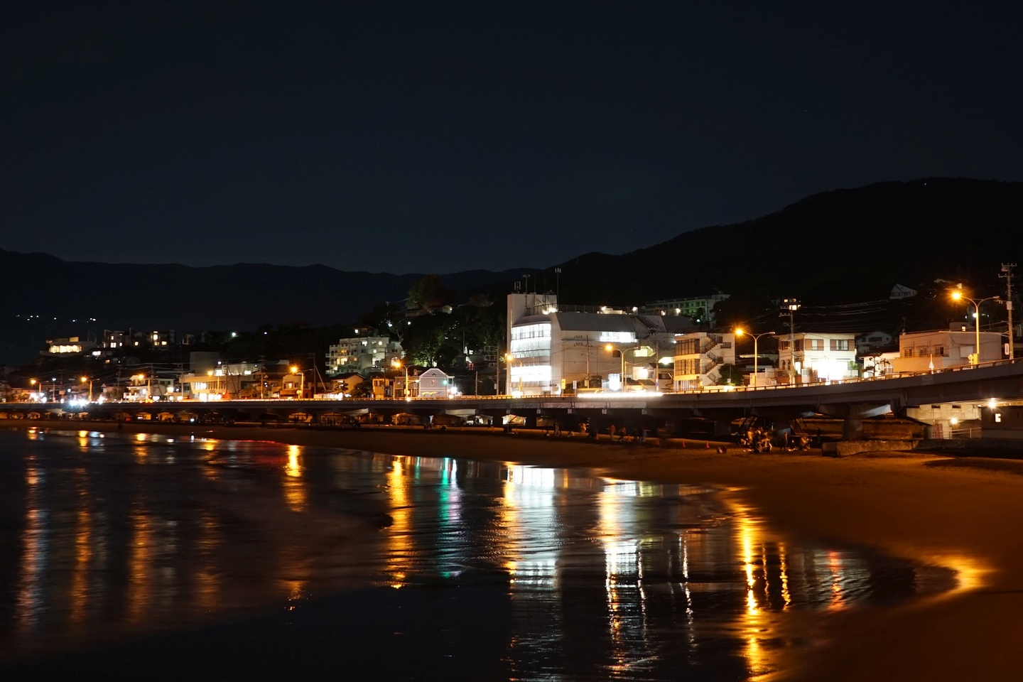 家路につく人々