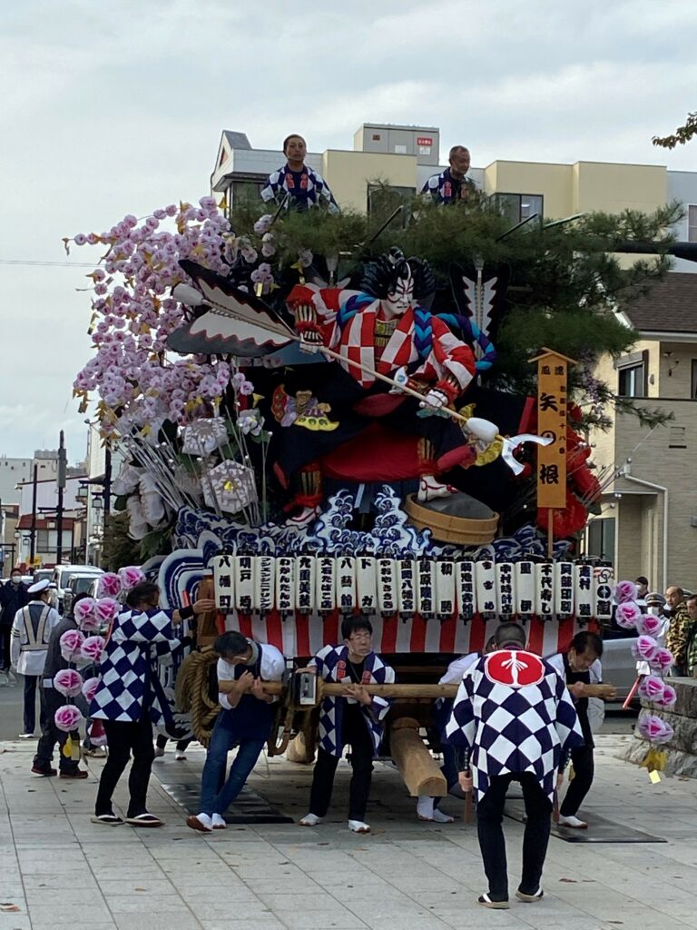 盛岡八幡宮疫病収束祈願山車】11月、ついに盛岡山車が街を練り歩く｜株式会社オマツリジャパン