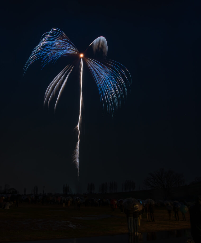 １発目。ブルーフェニックス。医療従事者へ。