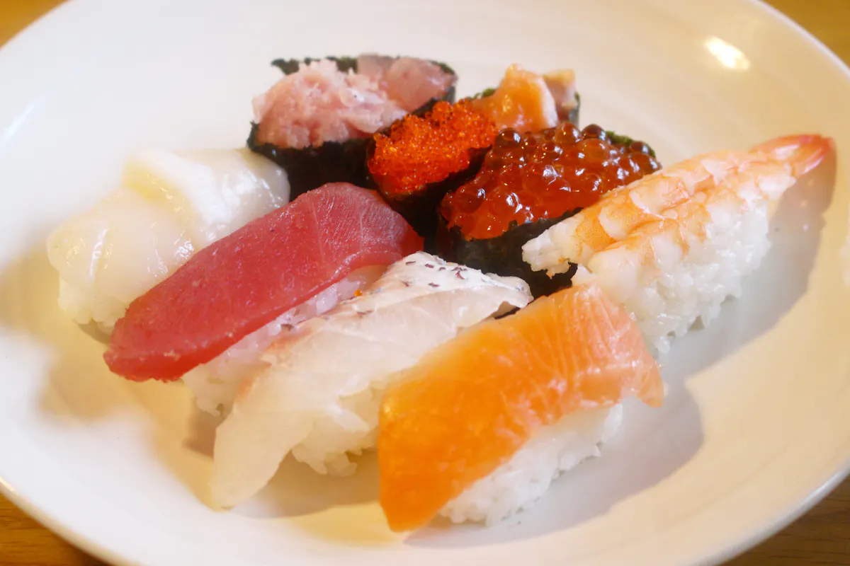 はま寿司のひな祭りは お家で手巻き寿司 追いシャリでお寿司を握ることも オマツリジャパン あなたと祭りをつなげるメディア はま寿司のひな祭りは お家で手巻き寿司 追いシャリでお寿司を握ることも オマツリジャパン あなたと祭りをつなげるメディア