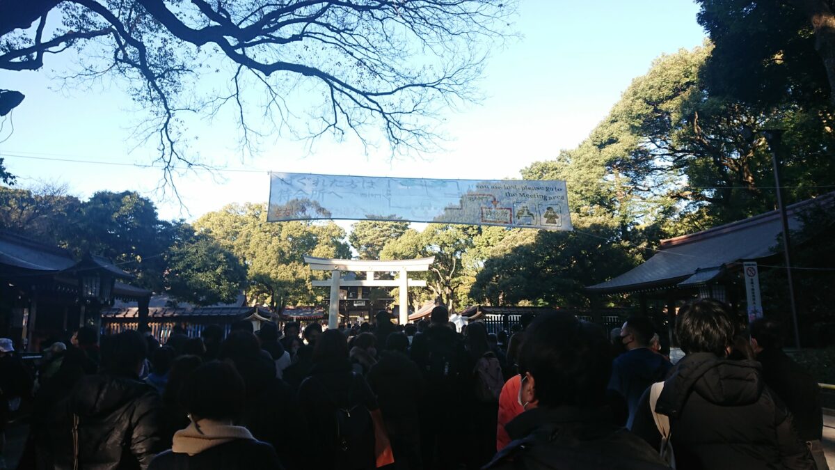 神詣で　全国神社　参拝とまつり 2025年5月1日 京都御苑をお神輿が巡幸 外国人観光客も感激！下