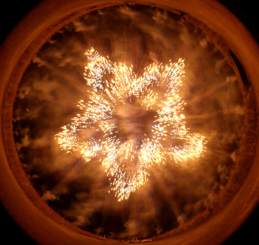 スパチャ!上から目線。《花火で地上絵》やってみる