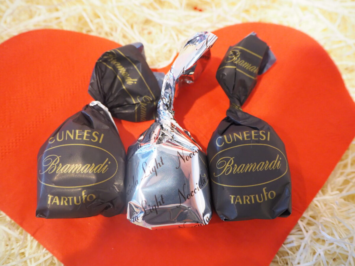 ・チョコレート（トリュフ＋ヘーゼルナッツ）