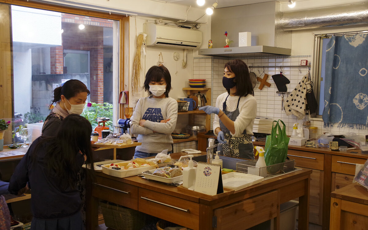 weアートブロッサム　パン販売