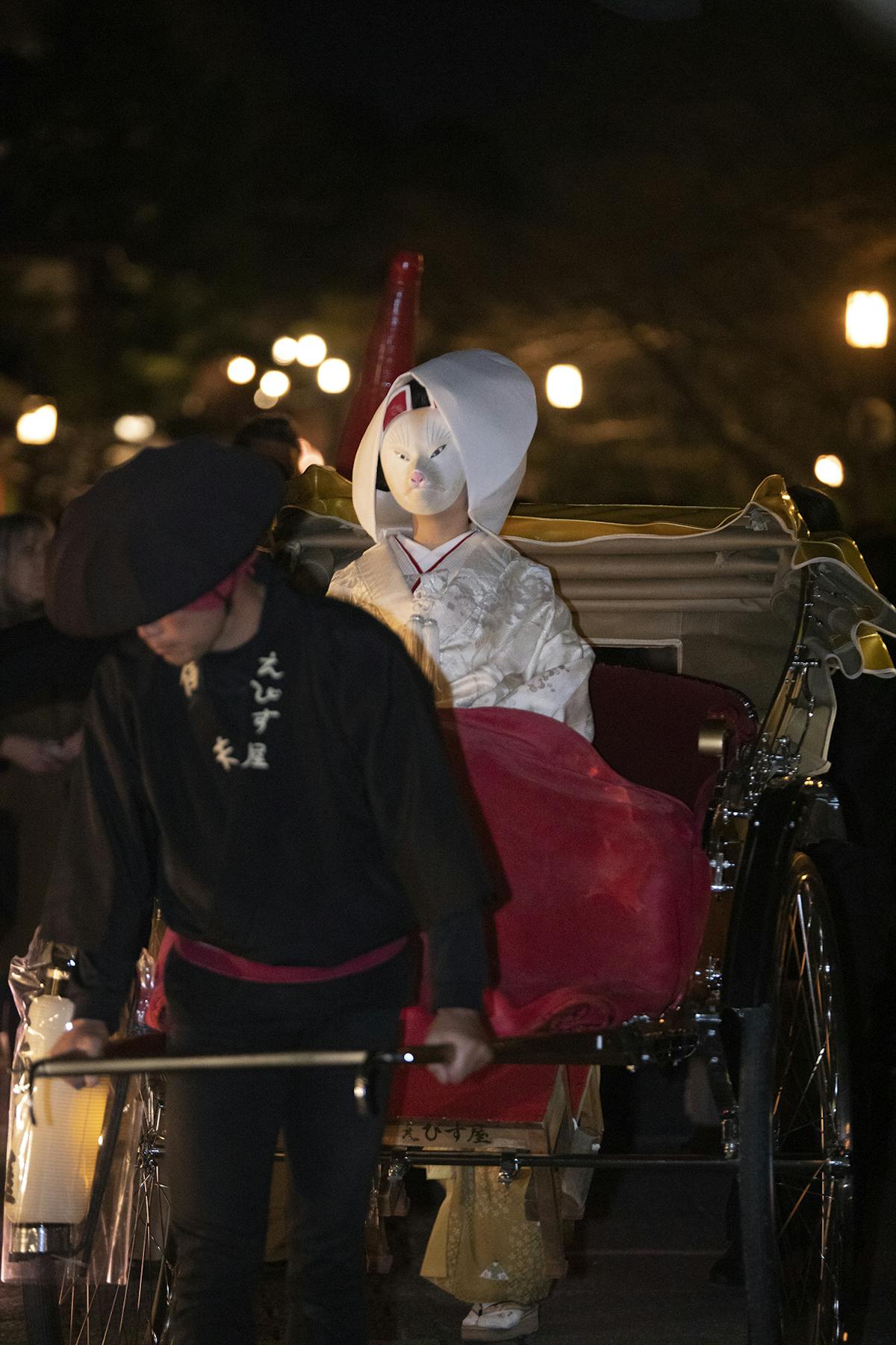 京都東山花灯路 狐の嫁入り 花嫁役になって参加レポート オマツリジャパン あなたと祭りをつなげるメディア 京都東山花灯路 狐の嫁入り 花嫁役になって参加レポート オマツリジャパン あなたと祭りをつなげるメディア